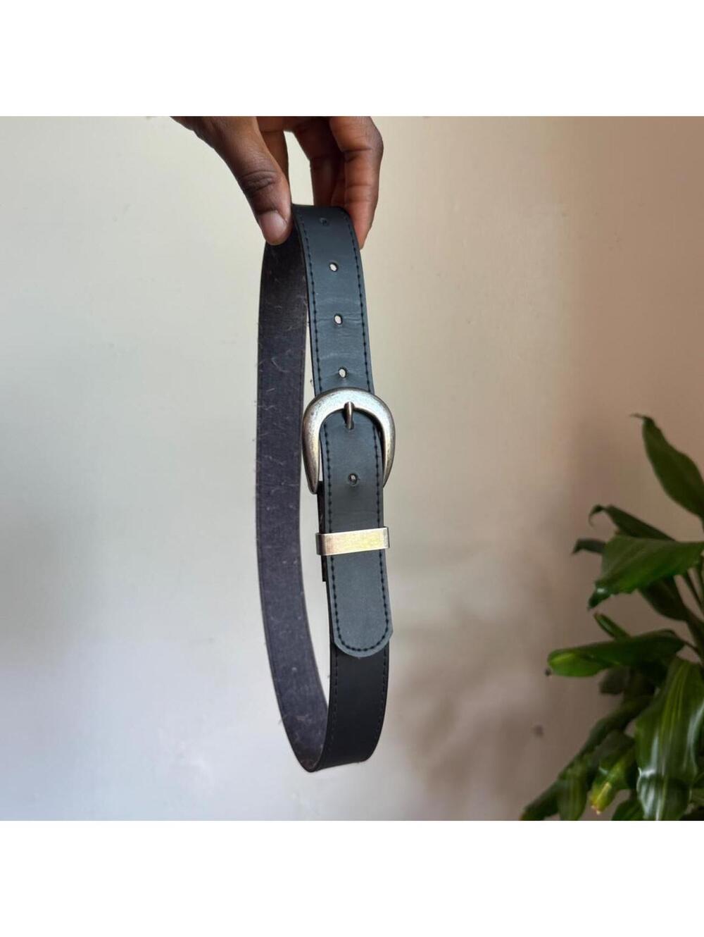 Vintage Black faux leather Belt Silver Western Buckle Accent - Size XS